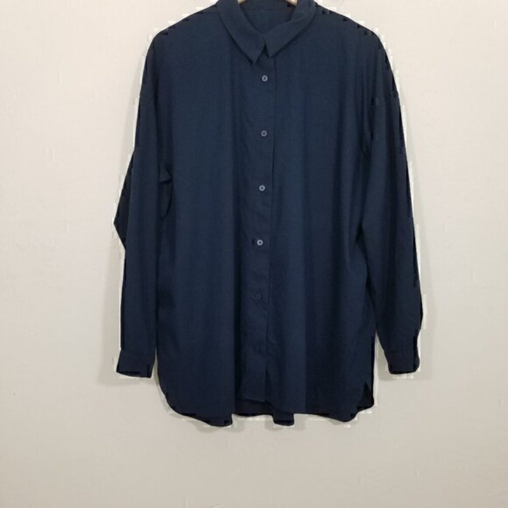 Lululemon Navy Blue Stretch Long Sleeve Button Down Shirt